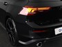 Volkswagen Golf 2.0 TSI GTI 265PK DSG | Verlengde garantie | Panorama dak | Head up Display | Blackstyle | 19"LM velgen |