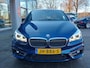 BMW 2-Serie Active Tourer 220i 192pk Automaat High Executive | Origineel NL | Navi | Clima | Cruise | Leder+Stoelverwarming | Led Koplampen | Keyless Entry | Pdc V+A+Assist+Camera | Trekhaak