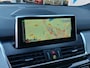 BMW 2-Serie Active Tourer 220i 192pk Automaat High Executive | Origineel NL | Navi | Clima | Cruise | Leder+Stoelverwarming | Led Koplampen | Keyless Entry | Pdc V+A+Assist+Camera | Trekhaak
