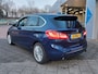 BMW 2-Serie Active Tourer 220i 192pk Automaat High Executive | Origineel NL | Navi | Clima | Cruise | Leder+Stoelverwarming | Led Koplampen | Keyless Entry | Pdc V+A+Assist+Camera | Trekhaak