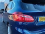 BMW 2-Serie Active Tourer 220i 192pk Automaat High Executive | Origineel NL | Navi | Clima | Cruise | Leder+Stoelverwarming | Led Koplampen | Keyless Entry | Pdc V+A+Assist+Camera | Trekhaak