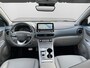 Hyundai Kona Electric 64 kWh 204pk Premium | Camera | Premium Audio | Carplay | Adaptive cruise control | Trekhaak | Dodehoek detectie | Head-up display | Keyless entry | Navigatie