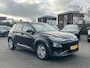 Hyundai Kona Electric EV Premium Sky 64kWh 3-Fase | SOH 100% | Leer | Navi | Schuifdak