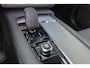 Volvo XC90 T8 Recharge AWD Ultra Dark - Panorama/schuifdak - IntelliSafe Assist & Surround - 360º Camera - Harman/Kardon audio - Adaptieve LED koplampen - Verwarmde voorstoelen, stuur & achterbank - Parkeersensoren voor & achter - Elektr. bedienb. voorstoelen met geheugen - Head up display - Draadloze tel. lader - Extra getint glas - 21' LMV
