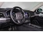 Volvo XC90 T8 Recharge AWD Ultra Dark - Panorama/schuifdak - IntelliSafe Assist & Surround - 360º Camera - Harman/Kardon audio - Adaptieve LED koplampen - Verwarmde voorstoelen, stuur & achterbank - Parkeersensoren voor & achter - Elektr. bedienb. voorstoelen met geheugen - Head up display - Draadloze tel. lader - Extra getint glas - 21' LMV