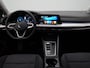Volkswagen Golf 1.0 eTSI Life Business Clima / Metallic / Navigatie