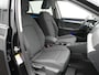 Volkswagen Golf 1.0 eTSI Life Business Clima / Metallic / Navigatie
