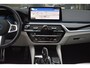 BMW 5-Serie 530e M-Sport Pro | LASERLIGHT | HARMAN KARDON | 360 CAMERA | TREKHAAK | DEALER ONDERHOUDEN | NAP |