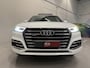 Audi Q5 55 TFSI e quattro Competition PANO/RS-LEER/B&O/ACC/360CAMERA/VIRTUAL/MATRIX/SFEER/KEYLESS/20"AUDI-SPORT/PRIVACY/PARK-ASSIST/GLETSCHERWEISS PARELMOER/VOLLEDIGE AUDI DEALER HISTORIE