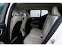 Volvo XC40 T4 Recharge Inscription Expression | Parkeersensoren voor + achter | Parkeercamera | Blond lederen bekleding | Harman Kardon Premium audio | Navigatie | Cruise Control | Volvo on Call | Dealeronderhouden