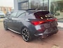 CUPRA Leon 1.4 e-Hybrid VZ 245pk DSG Performance / Panorama dak / 19'' LMV / Parkeersensoren voor en achter / Navigatie / Carplay