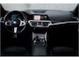 BMW 3-Serie 330e High Ex M-Sport Frozen / Glazen dak / Adaptief onderstel / Electrische stoelen /