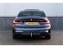 BMW 3-Serie 330e High Ex M-Sport Frozen / Glazen dak / Adaptief onderstel / Electrische stoelen /