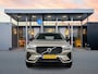 Volvo XC60 T6 Recharge Plus Dark | 19" Allseason | 360 Camera | Trekhaak | Panoramadak | Harman Kardon | Elektr. verst. Stoelen | Adaptieve Cruise | BLIS | Stoel/Stuur/Achterbankverwarming
