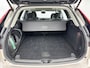 Volvo XC60 T6 Recharge Plus Dark | 19" Allseason | 360 Camera | Trekhaak | Panoramadak | Harman Kardon | Elektr. verst. Stoelen | Adaptieve Cruise | BLIS | Stoel/Stuur/Achterbankverwarming