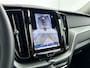 Volvo XC60 T6 Recharge Plus Dark | 19" Allseason | 360 Camera | Trekhaak | Panoramadak | Harman Kardon | Elektr. verst. Stoelen | Adaptieve Cruise | BLIS | Stoel/Stuur/Achterbankverwarming
