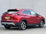 Mitsubishi Eclipse Cross 2.4 PHEV First Edition / 8 jaar garantie / Trekhaak 1.500 kg / Adapt. CC / Camera 360° / Navi TomTom / HUD / Apple Carplay Android / Stuur-, stoel- en achterbankverwarming /
