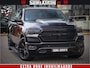 Dodge Ram 1500 Black Sport | Hemi 5.7 V8 | Luchtvering | 360 Camera | Panorama Dak | 4x4 Crew Cab | Dubbele cabine 5 persoons | Grijskenteken |