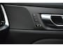 Volvo V60 T6 Hybride AWD Plus Dark | Trekhaak | Stoel + Stuur Verwarmd | elektrische stoelen | Pilot-assist |