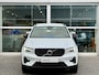 Volvo XC40 B4 197PK Plus Dark |Adap.Cruise| Trekhaak | Camera| Elektrische