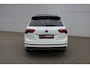 Volkswagen Tiguan 1.5 TSI R-Line Black Style (36.826Km! Panodak Carplay ACC HeadUp Standkachel IQ.Light Camera Trekhaak 20Inch PrivacyGlass)