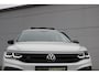 Volkswagen Tiguan 1.5 TSI R-Line Black Style (36.826Km! Panodak Carplay ACC HeadUp Standkachel IQ.Light Camera Trekhaak 20Inch PrivacyGlass)