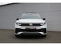 Volkswagen Tiguan 1.5 TSI R-Line Black Style (36.826Km! Panodak Carplay ACC HeadUp Standkachel IQ.Light Camera Trekhaak 20Inch PrivacyGlass)