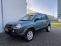 Hyundai Tucson 2.0i Active 142 PK. Als nieuw rijdende inruilauto met nieuwe APK !!! Distributieriem en waterpomp vervangen bij 183.000 KM !!