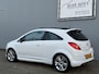 Opel Corsa 1.4-16V Cosmo OPC Line/Navigatie/17inch.
