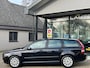 Volvo V50 2.4 Momentum Aut. Clima Cruise Trekhaak NAP NL-Auto Dealerondrhouden!