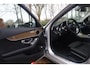 Mercedes-Benz C-klasse 180 Premium Plus Aut. | Stoelverwarmd | Dodehoek | Lederen Dashboard | 55.000KM | Sportstoelen | Trekhaak |