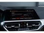 BMW 3-Serie 330e PANO MEMORY M PAKKET CAMERA HUD TREKHAAK