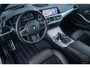 BMW 3-Serie 330e PANO MEMORY M PAKKET CAMERA HUD TREKHAAK
