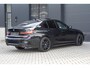 BMW 3-Serie 330e PANO MEMORY M PAKKET CAMERA HUD TREKHAAK