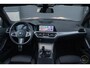 BMW 3-Serie 330e PANO MEMORY M PAKKET CAMERA HUD TREKHAAK