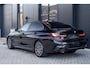 BMW 3-Serie 330e PANO MEMORY M PAKKET CAMERA HUD