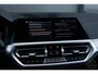 BMW 3-Serie 330e PANO MEMORY M PAKKET CAMERA HUD TREKHAAK