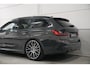BMW 3-Serie Touring 330e M-Sport | Panoramadak | Harman Kardon | Head Up | 20" | Elektr. Trekhaak