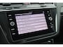 Volkswagen Tiguan 1.5 TSI 150pk DSG R-Line Trekhaak Head-Up Stoelverwarming Virtual Cockpit Navigatie