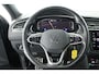 Volkswagen Tiguan 1.5 TSI 150pk DSG R-Line Trekhaak Head-Up Stoelverwarming Virtual Cockpit Navigatie