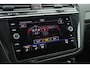 Volkswagen Tiguan 1.5 TSI 150pk DSG R-Line Trekhaak Head-Up Stoelverwarming Virtual Cockpit Navigatie