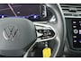 Volkswagen Tiguan 1.5 TSI 150pk DSG R-Line Trekhaak Head-Up Stoelverwarming Virtual Cockpit Navigatie