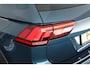 Volkswagen Tiguan 1.5 TSI 150pk DSG R-Line Trekhaak Head-Up Stoelverwarming Virtual Cockpit Navigatie