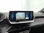 Peugeot e-208 EV GT Pack 50 kWh 136pk Automaat | Glazen Dak | Navigatie | Climate Control | Adaptieve Cruise Control | 17" LMV | Keyless Entry/Start | Dodehoekdetectie | LED | Apple Carplay/Android Auto |