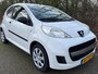 Peugeot 107 1.0-12V XR 2012 NAP AIRCO GOED ONDERHOUDEN EN ERG NETJES