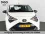 Toyota Aygo 1.0 VVT-i X CARPLAY NAVI 1e EIG.GARANTIE 10-2031 VOLLEDIG OH. AUDIO. SPEED LIMITER.