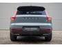Volvo XC40 2.0 T4 190pk R-Design | Keyless | Lederen bekleding | Panorama dak | 19 inch LMV | All Seasonbanden | Harman Kardon | Zwart dak