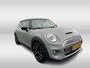 MINI Mini Electric Yours 33 kWh / SoH 95% / Full option! / Panoramadak / Camera / Head-up / Leder / Harman Kardon / Keyless / 17'' / CarPlay / Stoelverwarming / Matrix LED / DAB / Cruise Control
