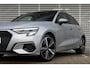 Audi A3 Sportback 40 TFSI e 204PK S line | Panoramadak | S Line interieur | RS Sportstoel Leder Alcantara | 18 Inch | Zwart Optiek