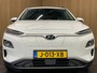 Hyundai Kona Electric EV Premium 64 kWh|GROTE ACCU|100%SOH|FACELIFT|3-FASE|TREKH|HUD|LEDER|ACC|STUURVERW|STOELVERW+VENT.|CAMERA|CARPLAY|NL|